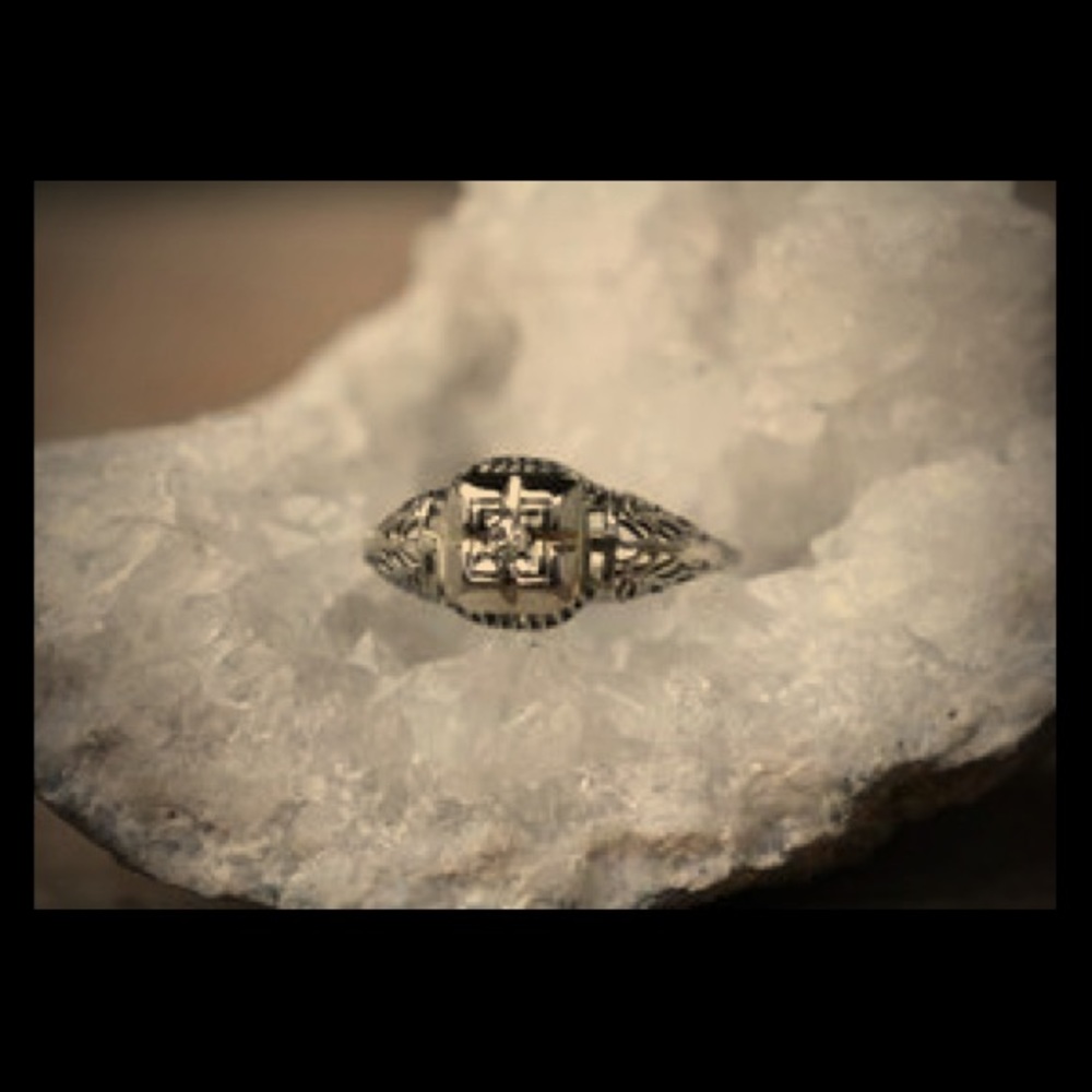 Vintage Edwardian (~1918) White Gold &Diamond Ring